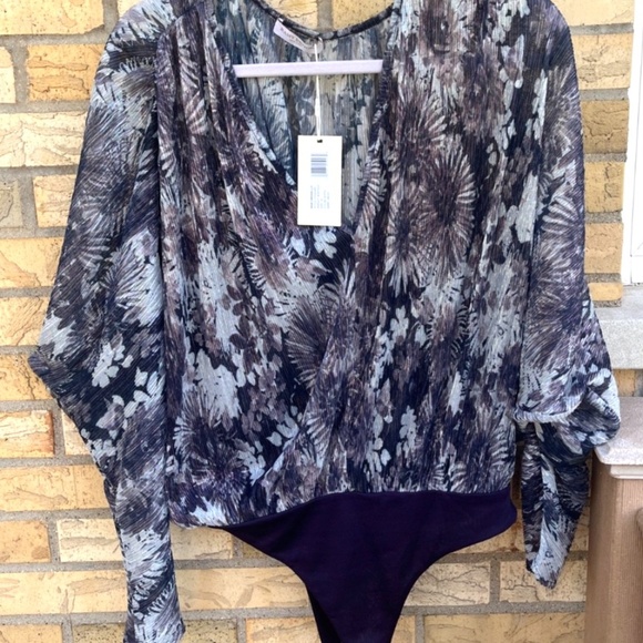 Ramy Brook Margot Metallic Floral Long Sleeve Bodysuit Size Medium - Picture 5 of 10